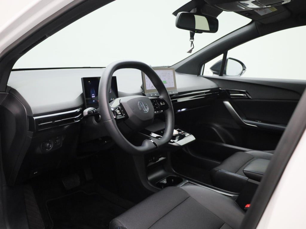 MG Mg4 64 kwh luxury