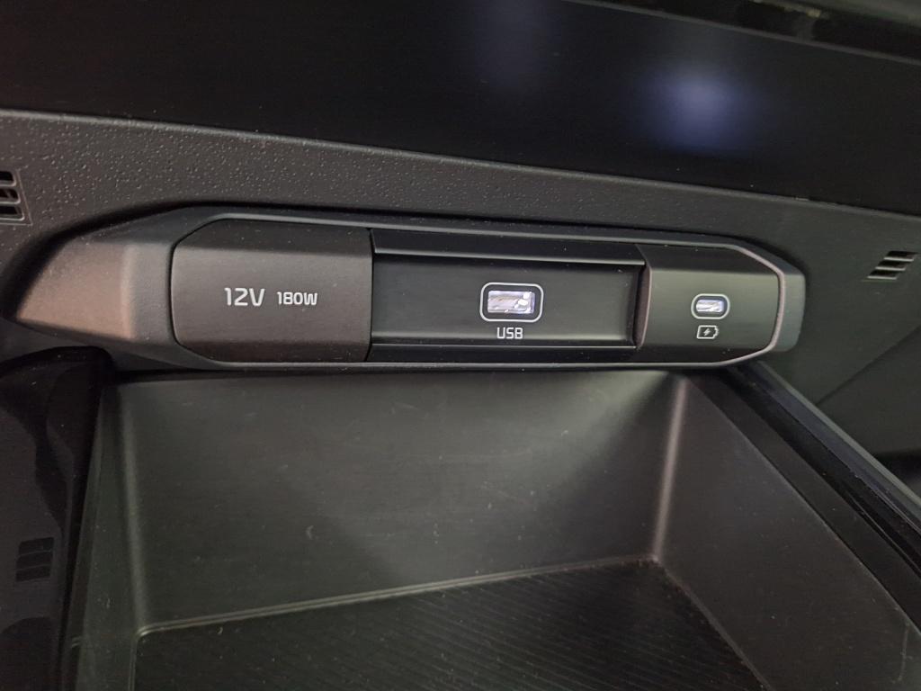 Kia Niro 1.6 gdi h. dynamicline | trekhaak | stoel/stuurwielverwarming