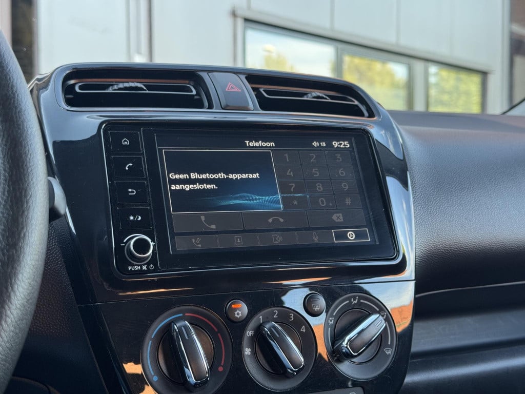 Mitsubishi Space Star 1.2 connect+