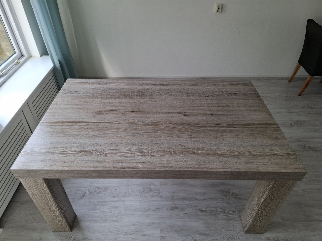Eetkamertafel