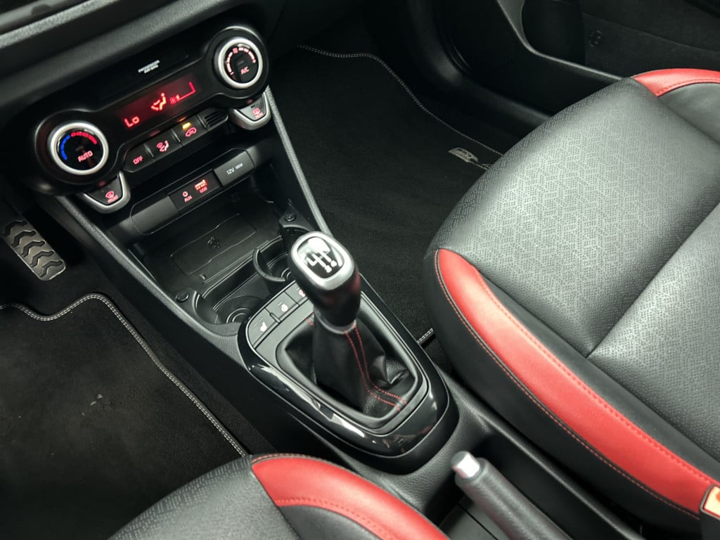 Kia Picanto 1.0 t-gdi gt-line | leder | navi | parkeercamera | stoelverwarm