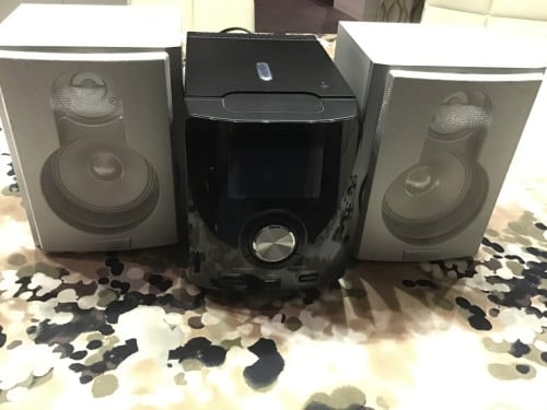 CD-USB versterker met 2 boxen