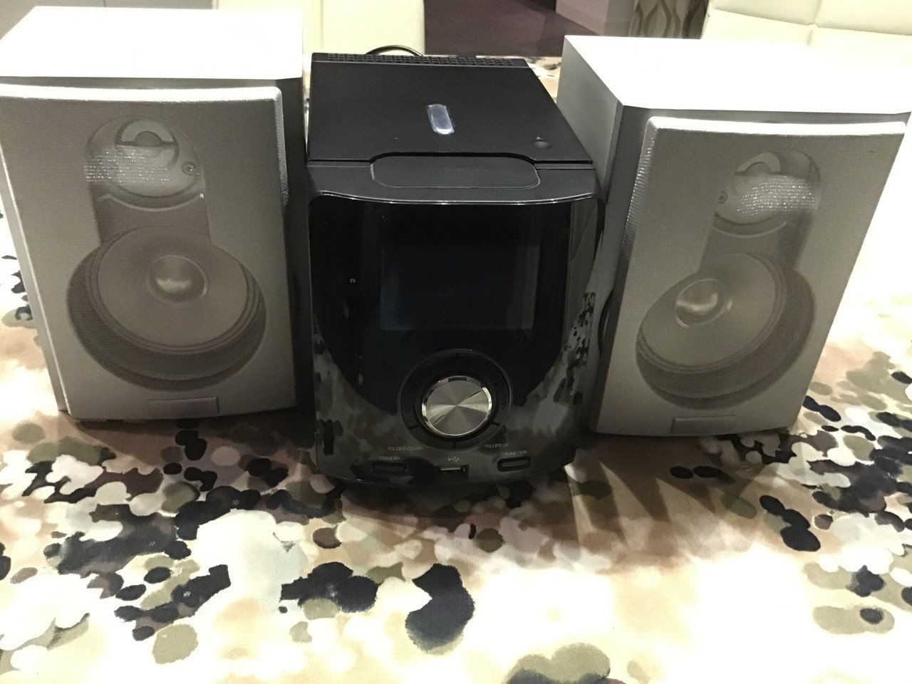 CD-USB versterker met 2 boxen