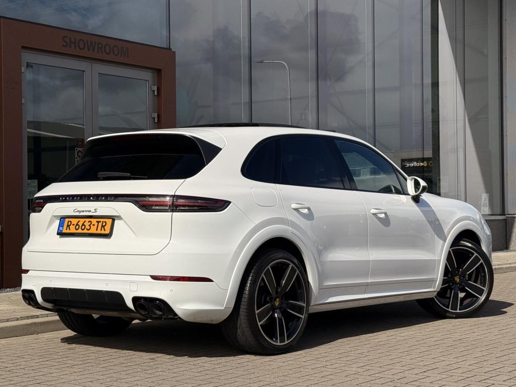 Porsche Cayenne 3.0 | sportdesign | pano | sportchrono | luchtvering | acc 