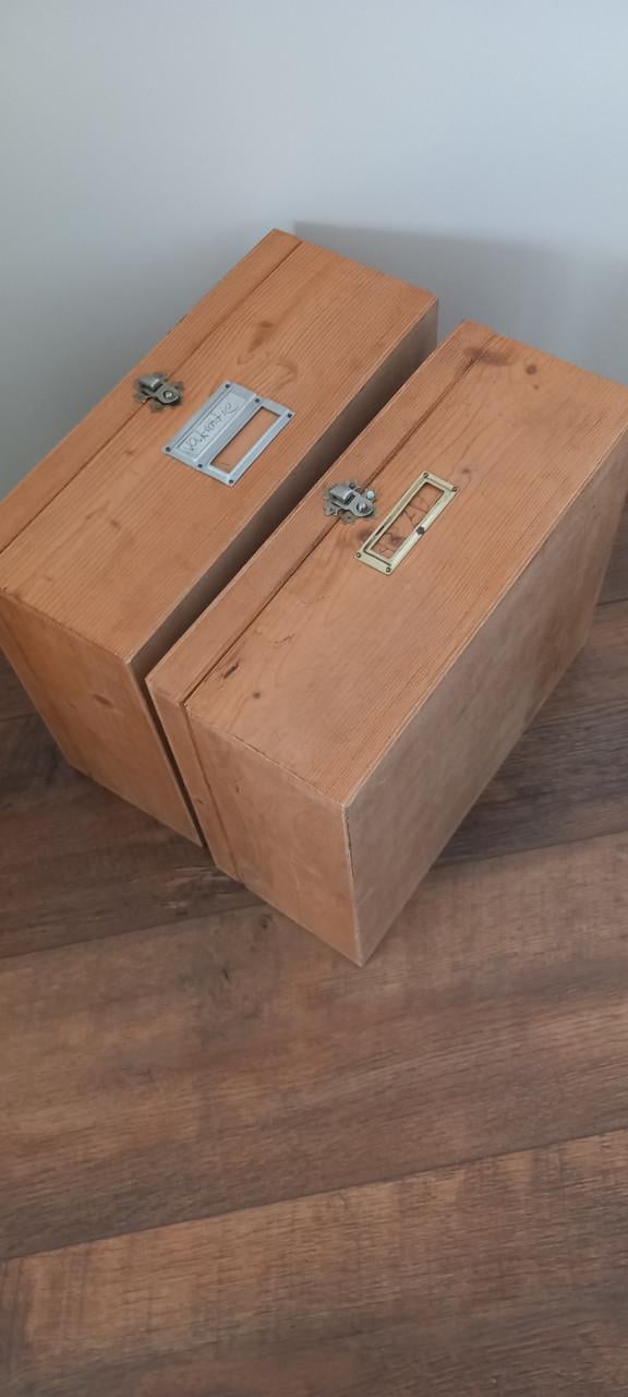 2 handige opbergkistjes
