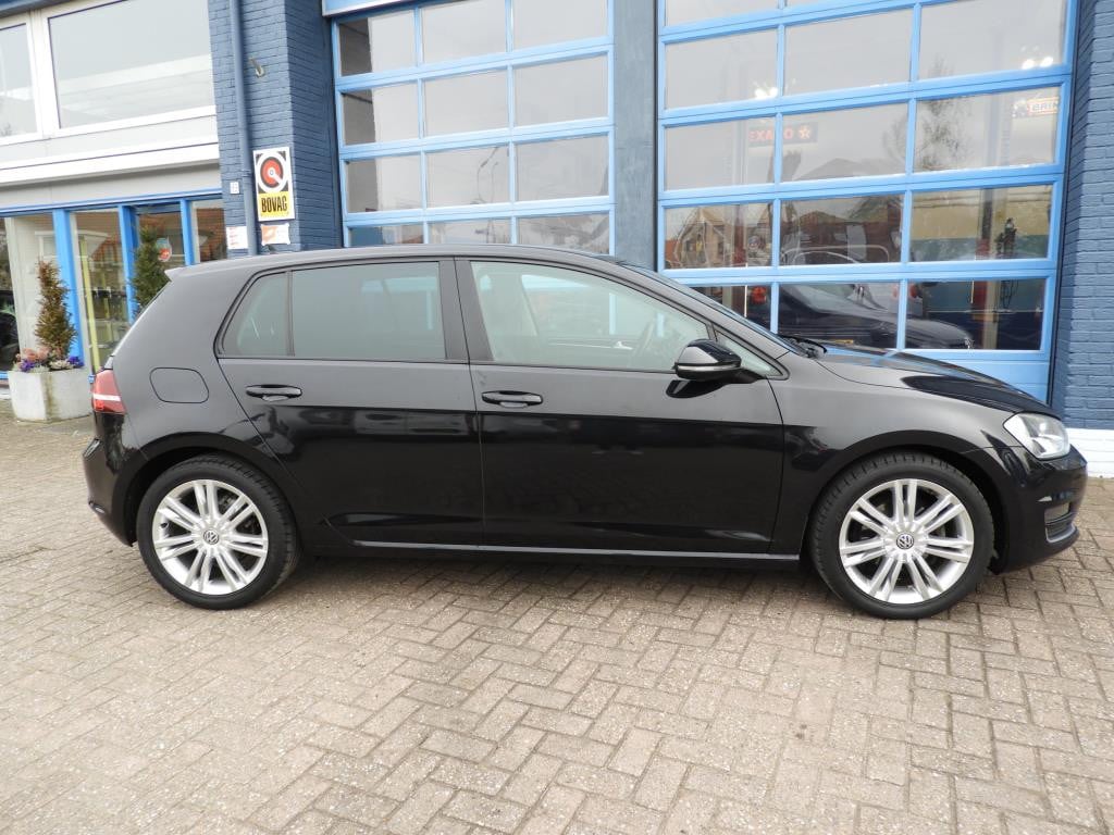 Volkswagen Golf 1.2 tsi business edition