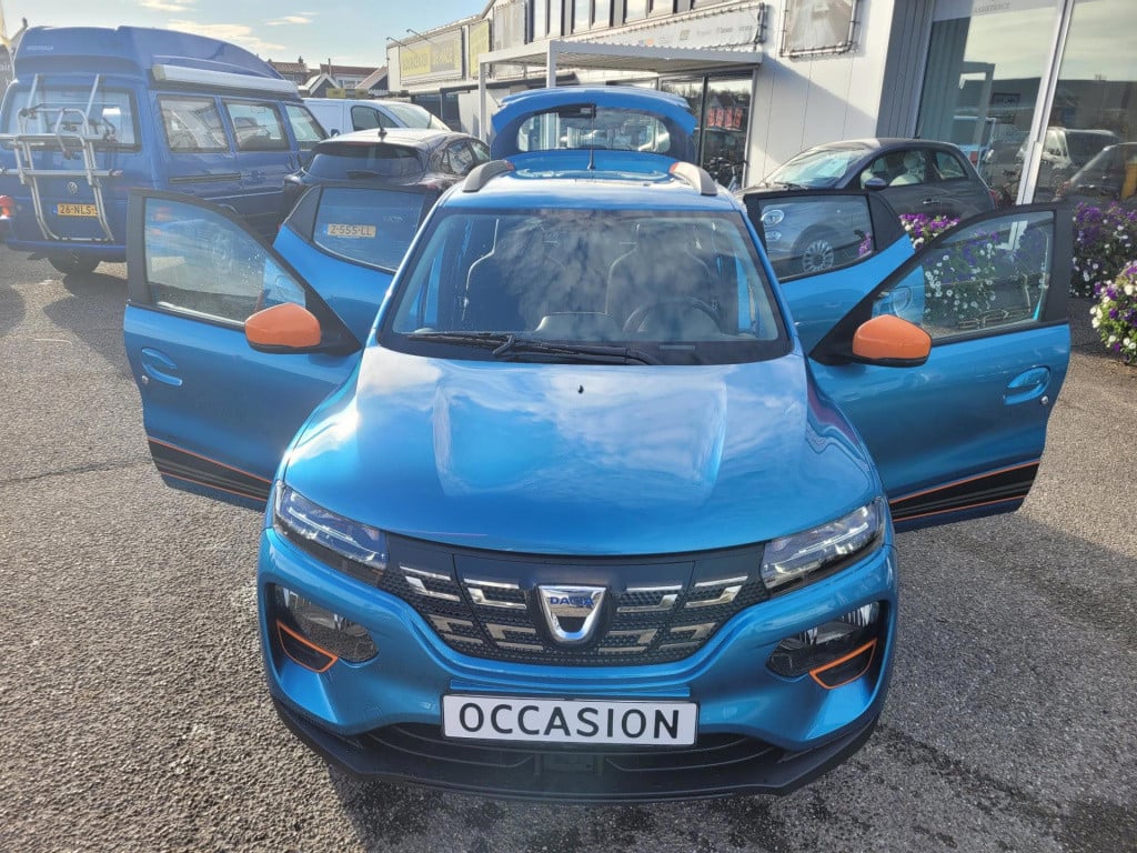 Dacia Spring comfort plus (orange pack) 27 kwh slechts 130km btw auto