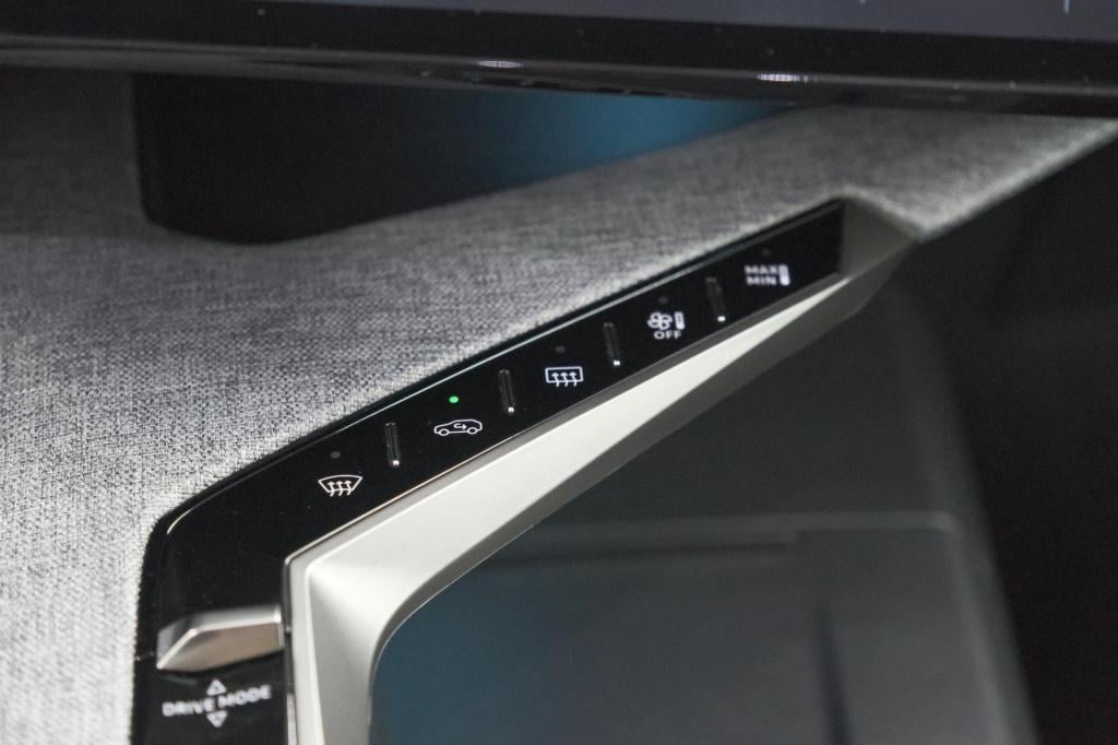 Peugeot 3008 1.2 hybrid 145 gt | trekhaak | elektrische kofferklep | camera