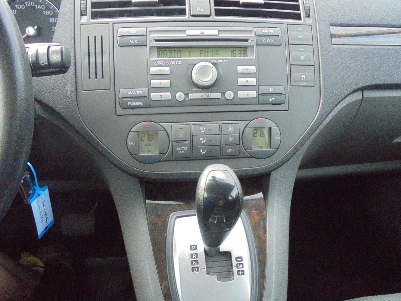 Focus C - Max 2.0 - 16V AUTOMAAT Leuke auto netjes van binnen met N.A.P