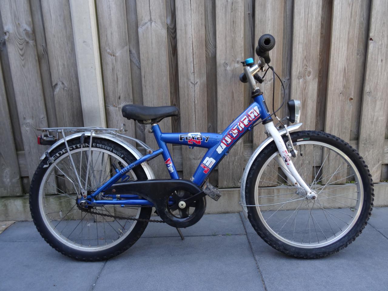 🚲 Feray Ultra Jongensfiets – 20 inch | Blauw/Wit 💙🤍