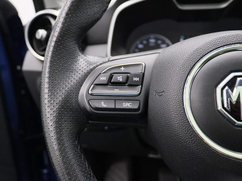 MG Zs-ev luxury 45 kwh | navigatie | leder | panoramadak | camera