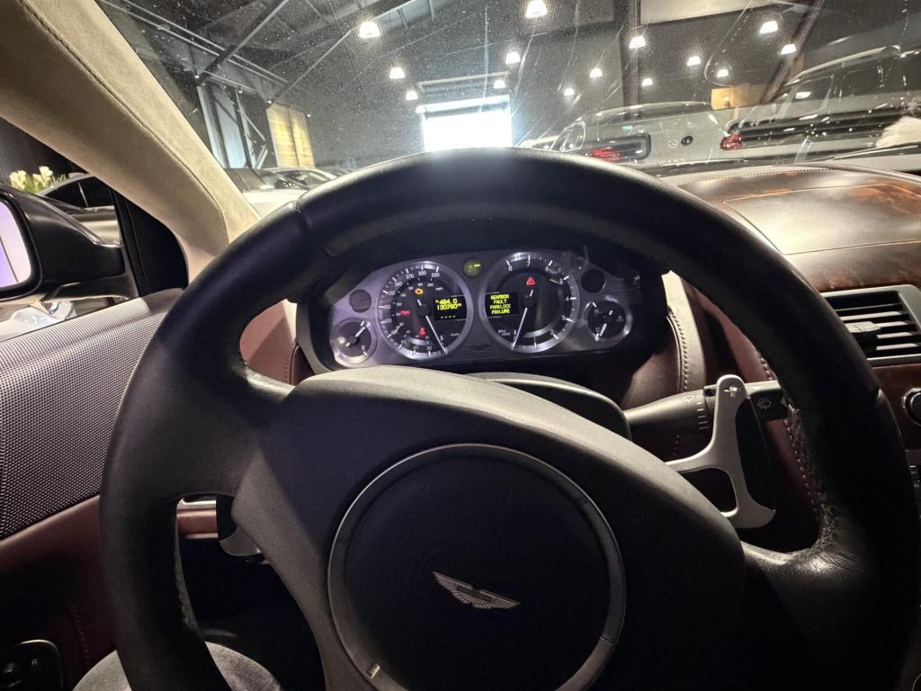 Aston Martin Db9 5.9 v12 touchtronic