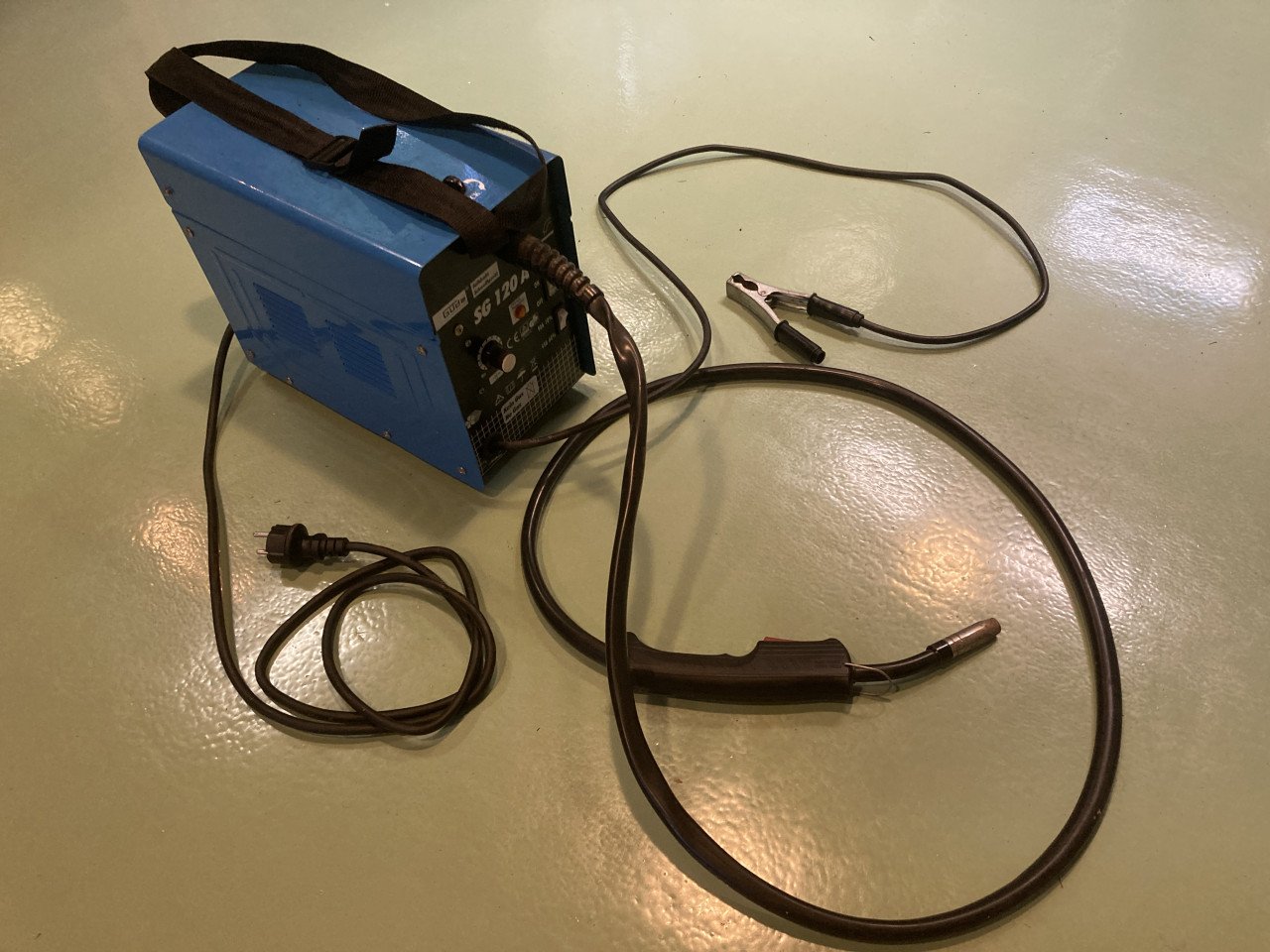 Lasapparaat MIG gevulde draad 220/230 Volt !  Geen gas nodig!