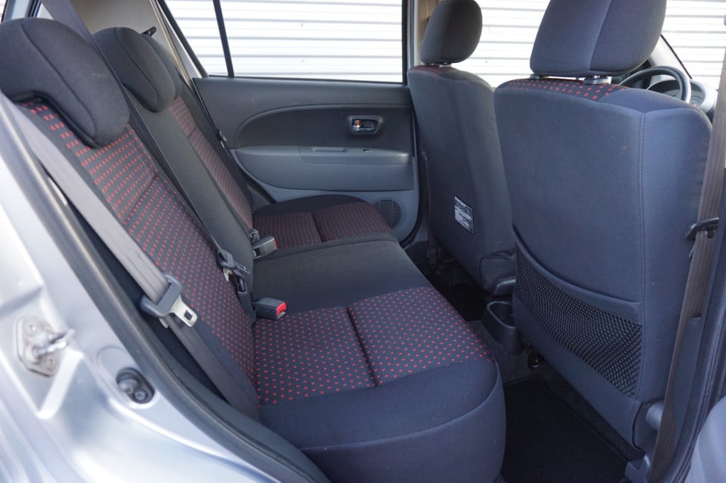 Daihatsu Sirion 2 1.3-16v sport airco / elektr. ramen / nap