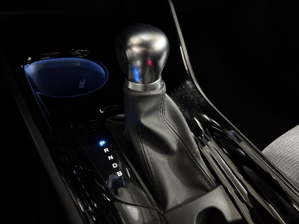 Toyota C-hr 1.8 hybrid dynamic | navi | camera | trekhaak |