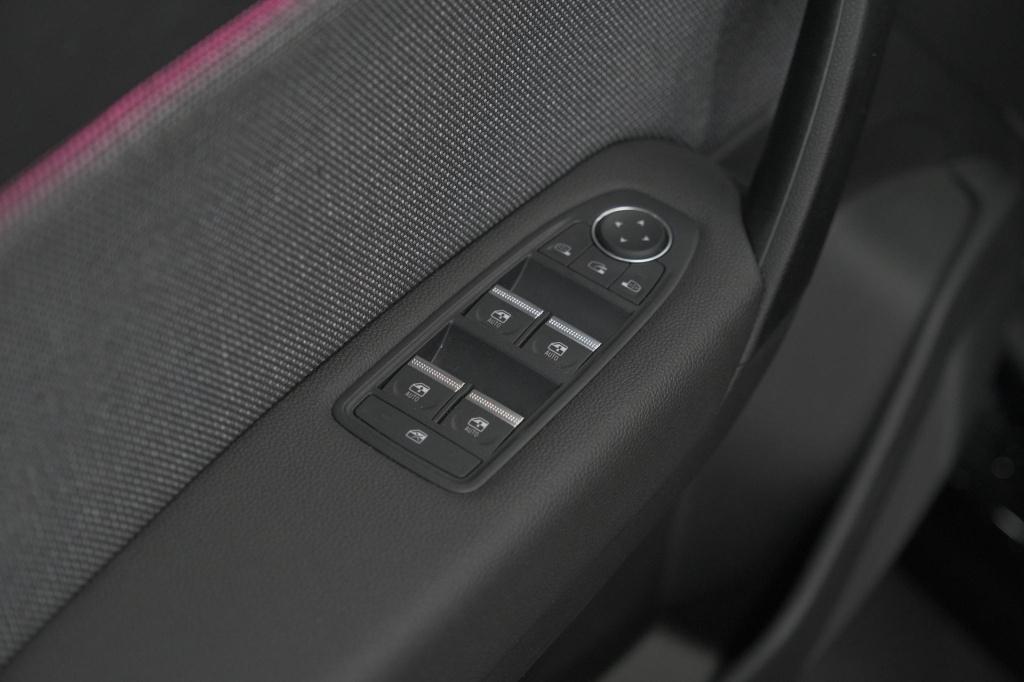 Renault Captur 1.8 e-tech full hybrid 160 techno | camera | adaptieve cruis