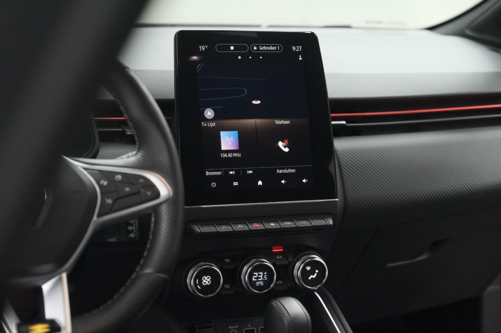 Renault Clio 1.6 e-tech hybrid 140 r.s. line | 360 camera | apple carplay |