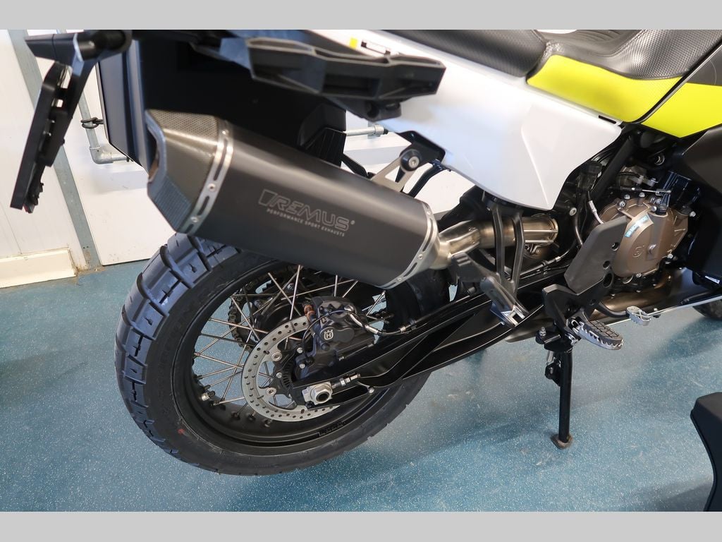 Husqvarna 901 Norden bomvol opties!