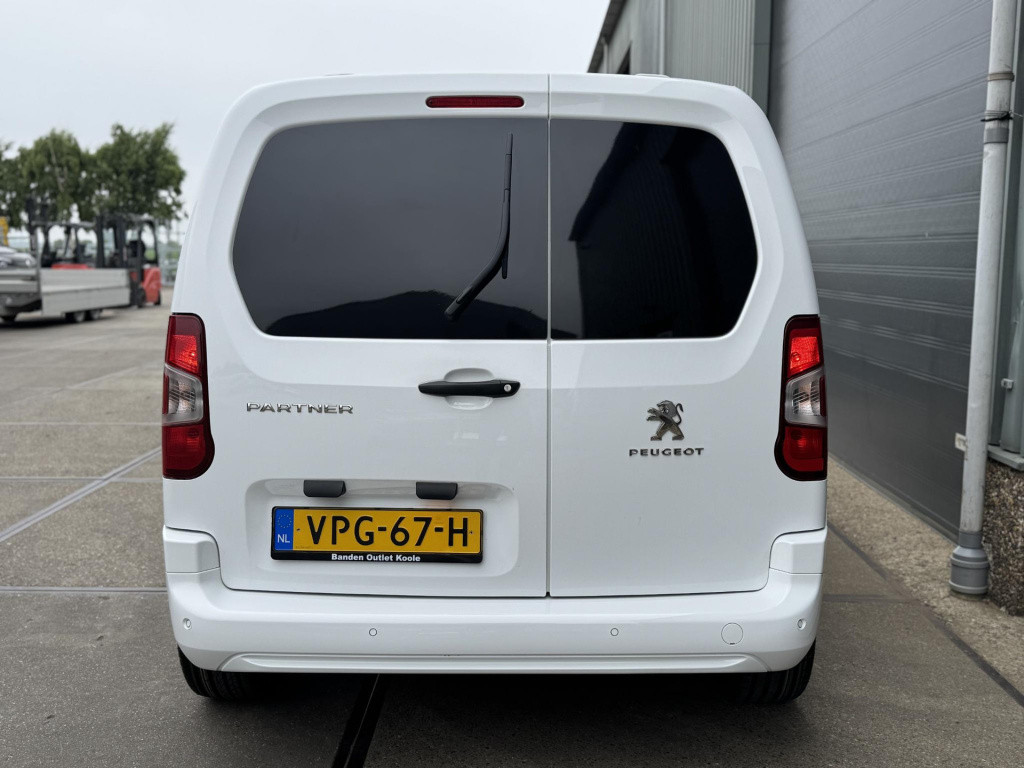 Peugeot Partner 1.5 bluehdi premium airco / cruise controle / navi / 105 pk