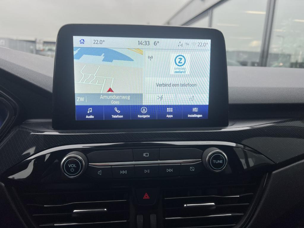 Ford Kuga 2.5 phev e-cvt 225pk st-line x , pano dak , 19inch , voorruitverw