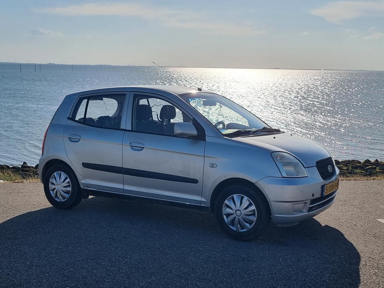 KIA PICANTO 2005 - 137158 km - Handgeschakeld - Moet weg wegens emigratie