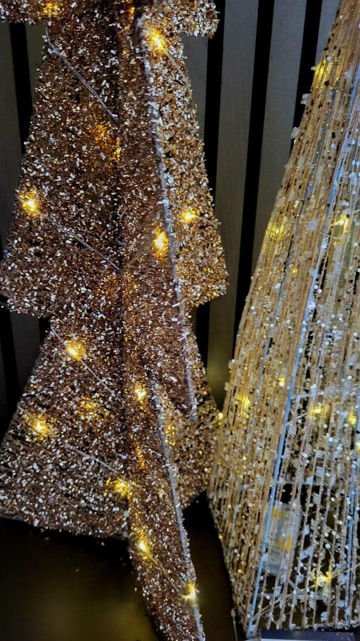 3 stuks Kerstpiramide met led-piramide