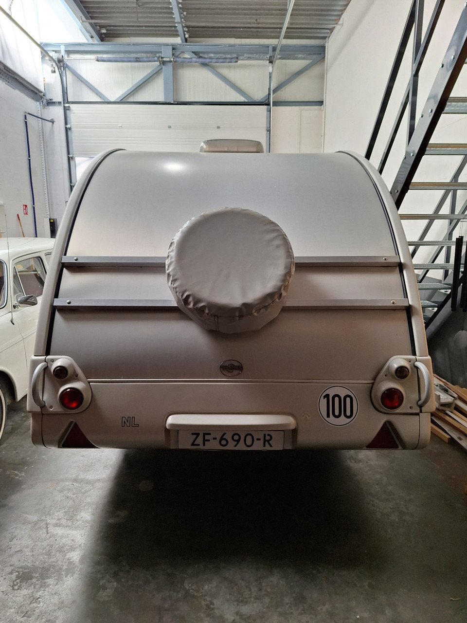 Kleine caravan te koop