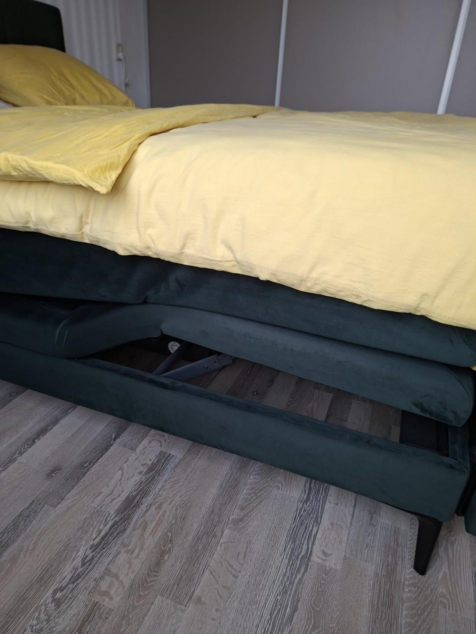 Electrisch verstelbaar bed