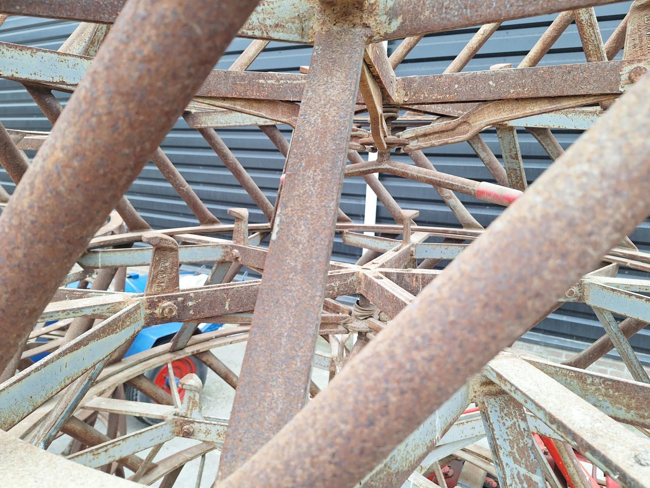 Molcon kooiwielen 2sets 16.9R38 (5 of 3 ster), 1set 14.9R38