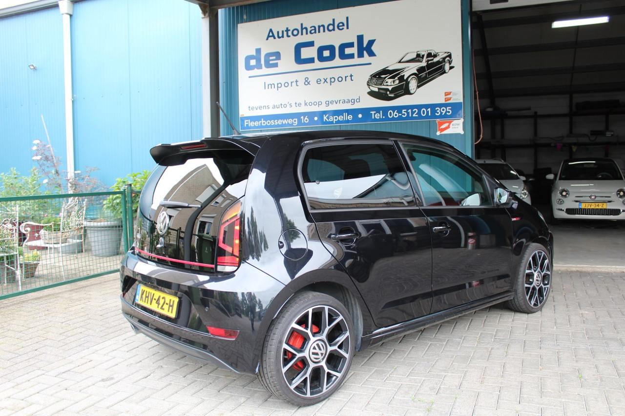Volkswagen UP TSI GTI