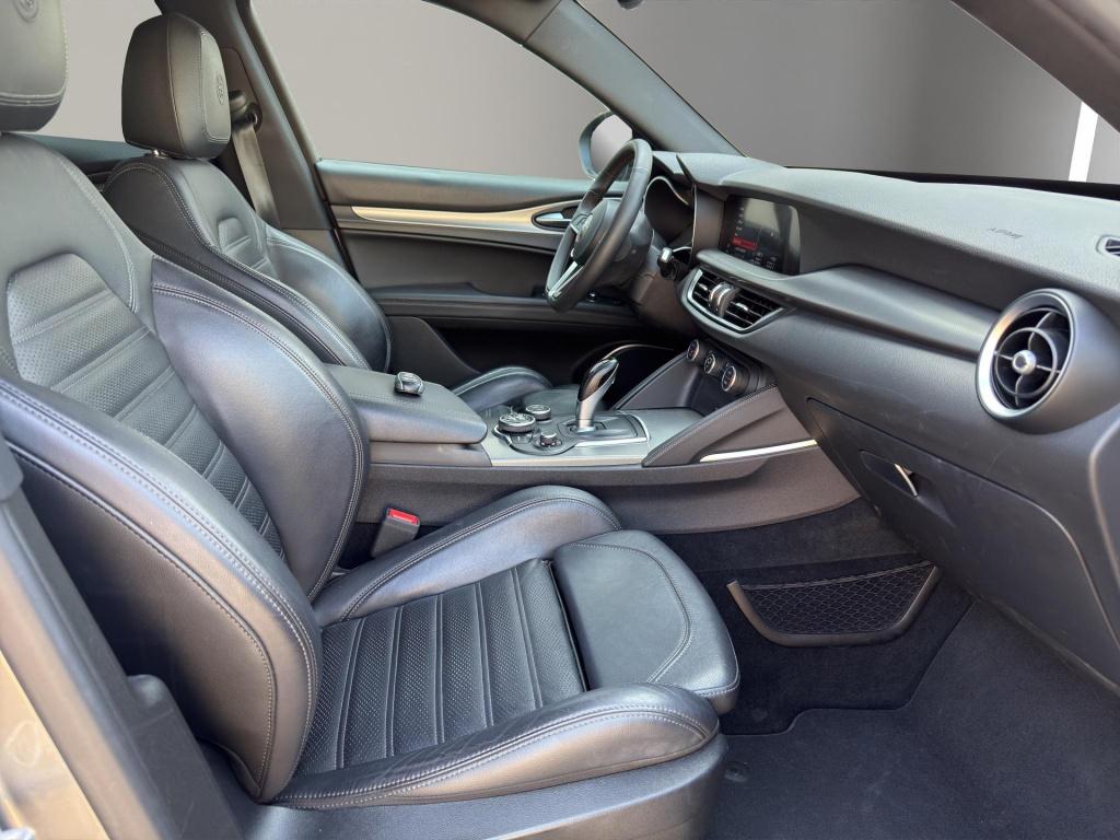 Alfa Romeo Stelvio 2.0 t awd super | 20" | camera | leder / sportstoelen | 