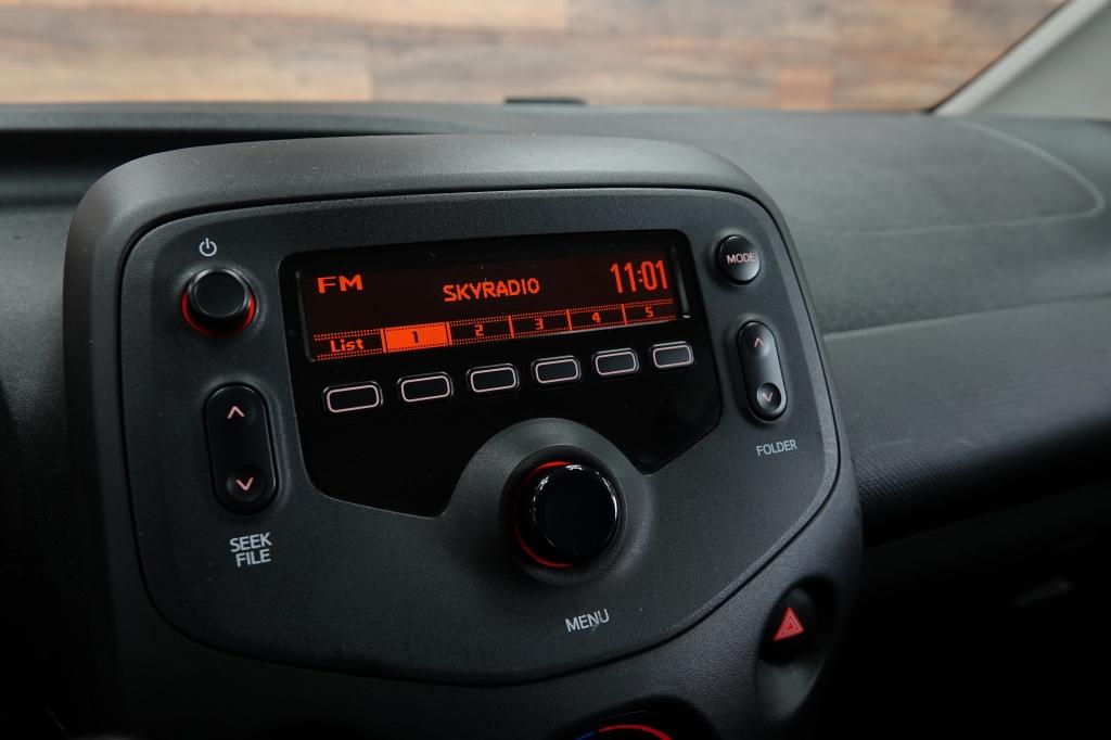 Peugeot 108 1.0 e-vti access | aux | airco |
