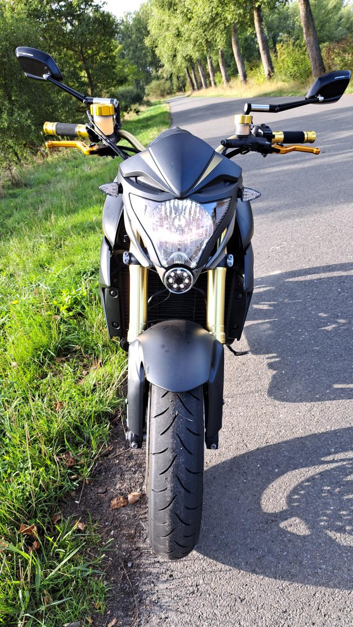 Nette Honda CB1000R
