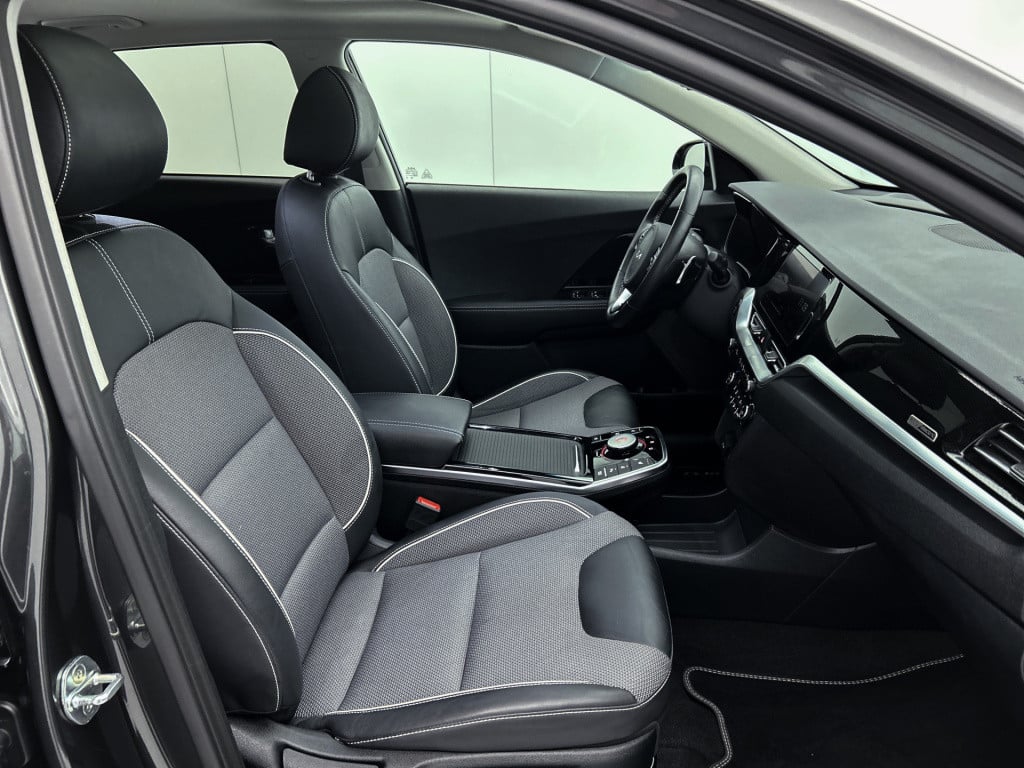 Kia E-niro dynamicplusline 64 kwh | schuif-/kanteldak |
