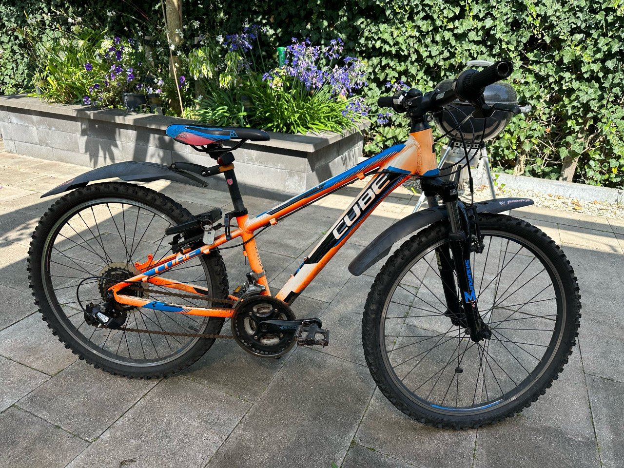 Jongens Fiets Cube 24inch
