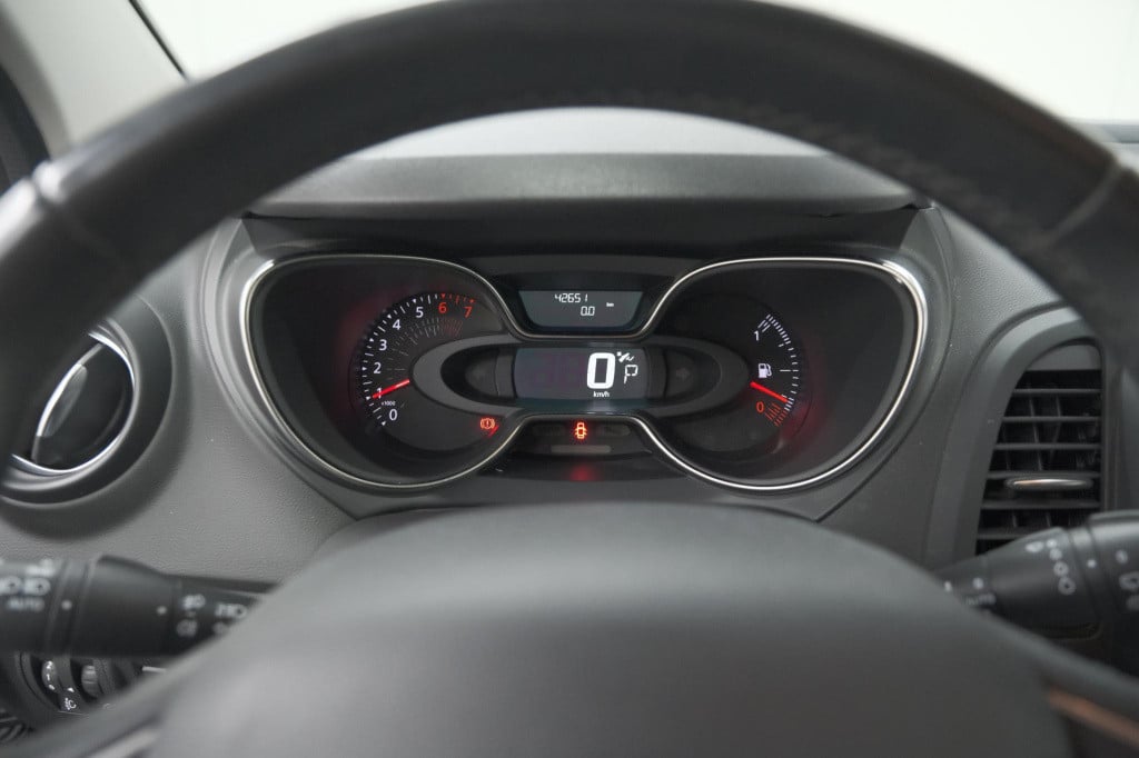 Renault Captur tce 120 intens | camera | dodehoekdetectie | navigatie | sto