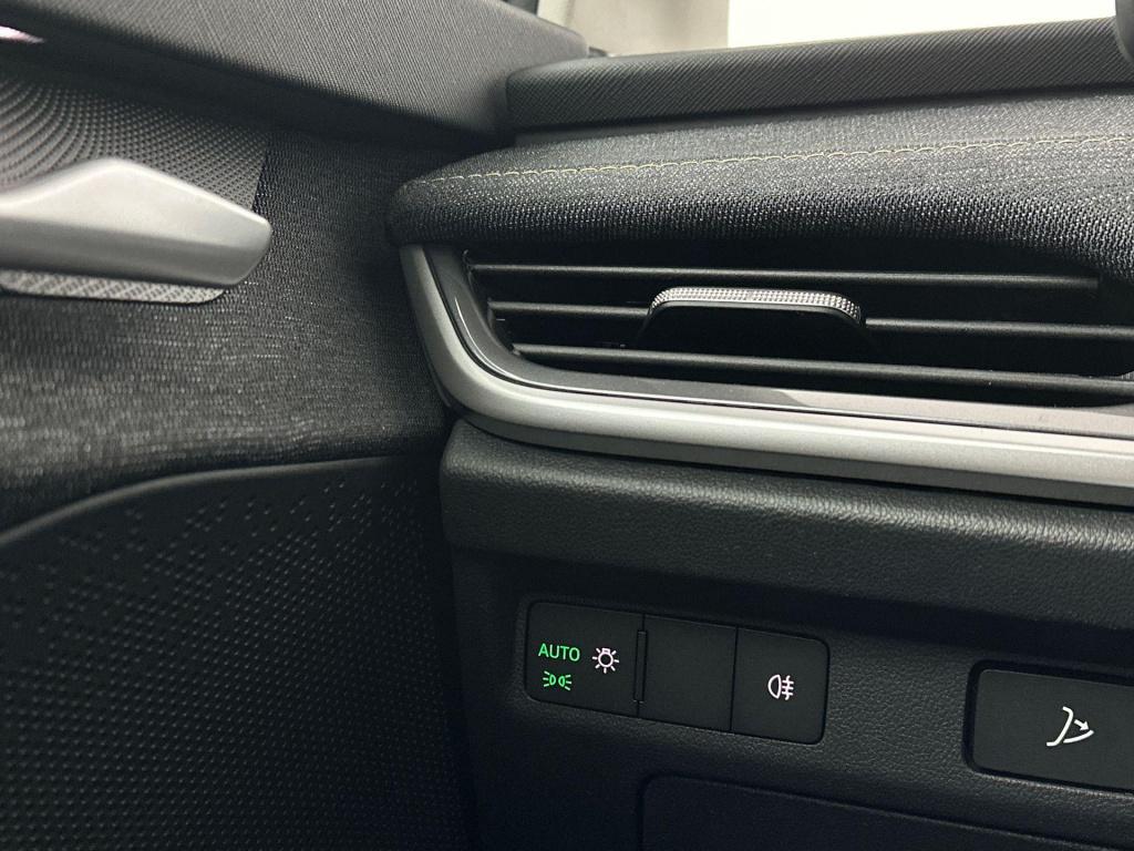 Skoda Elroq business edition elektromotor 150 kw / 204 pk suv