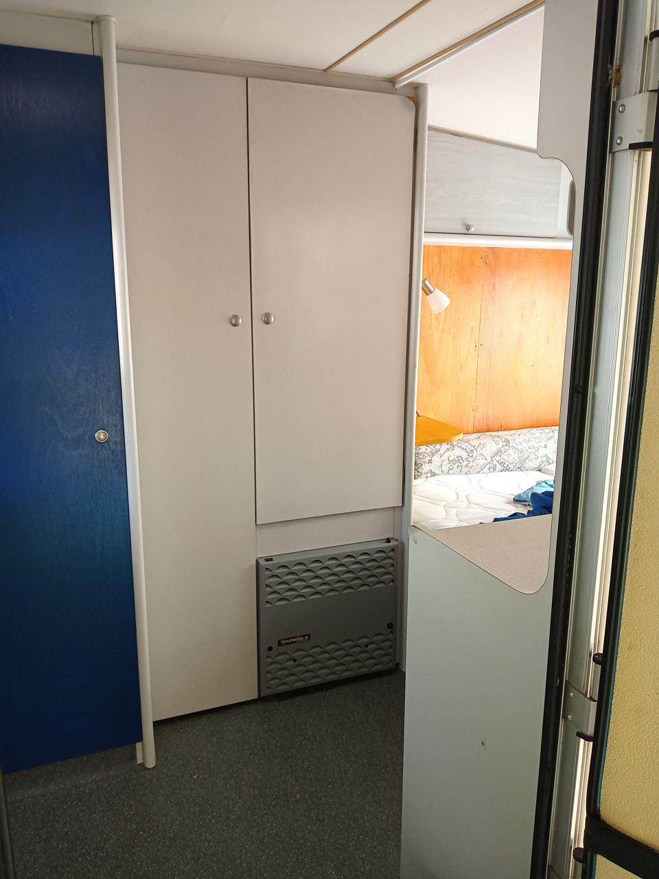 Caravan Delta 390 met voortent