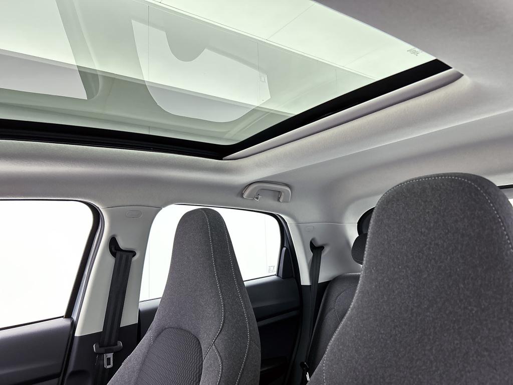 Leapmotor T03 design 37.3 kwh | adaptive cruise control | panoradak | camer