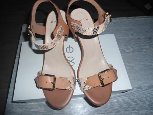 Goede mooie dames schoen maat 39, zie foto's