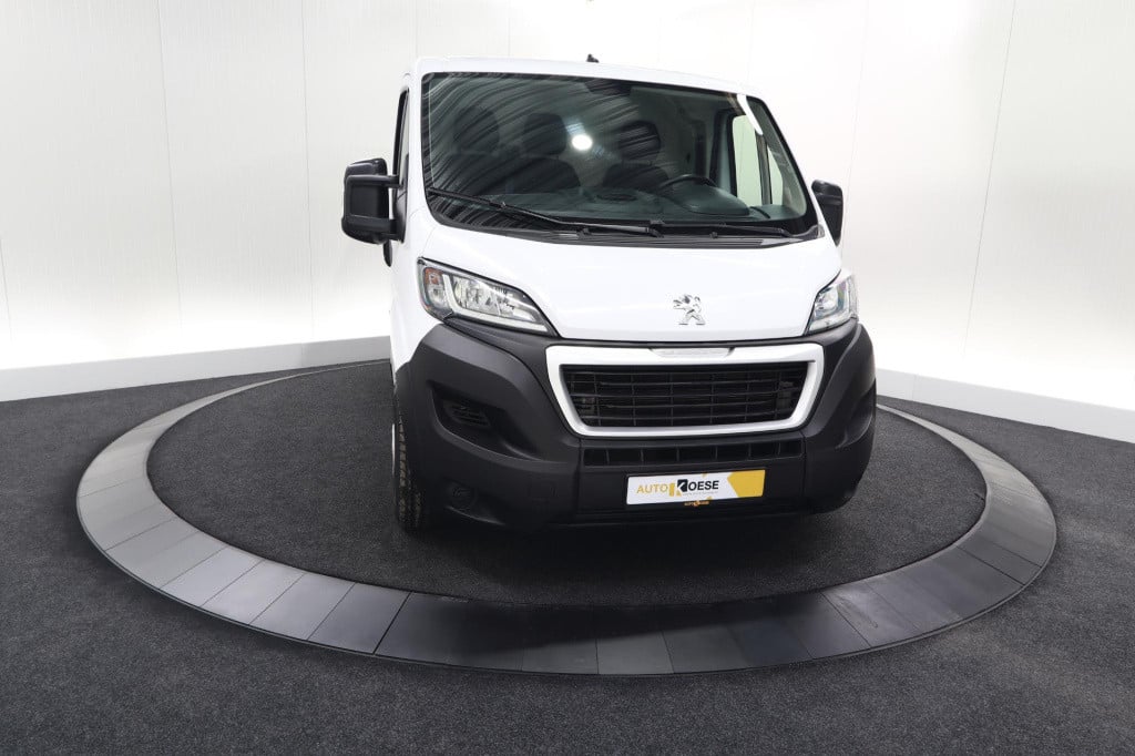 Peugeot Boxer 330 2.2 bluehdi 120 l1h1 premium | trekhaak | camera | betimm