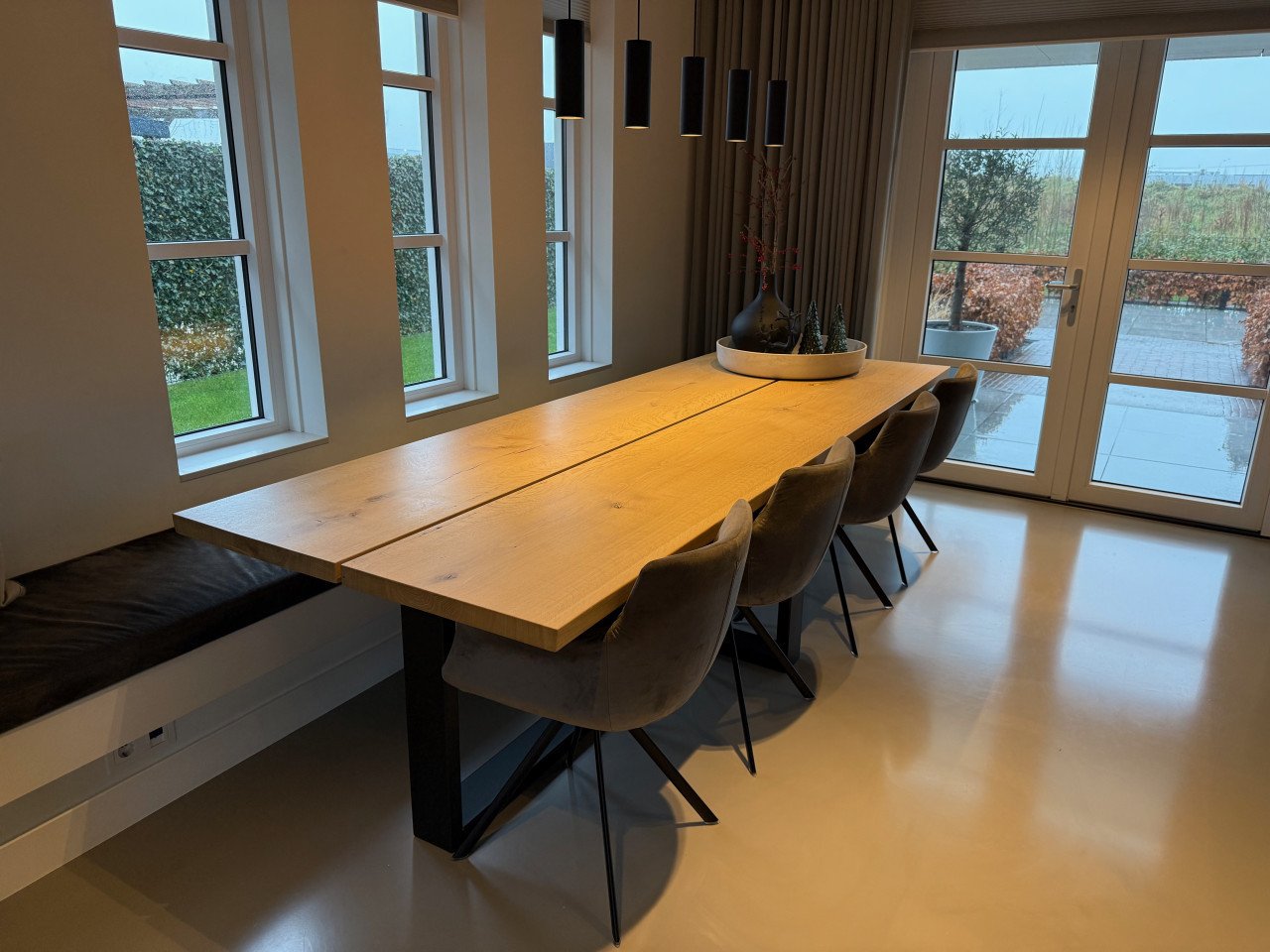 Eikenhouten eettafel