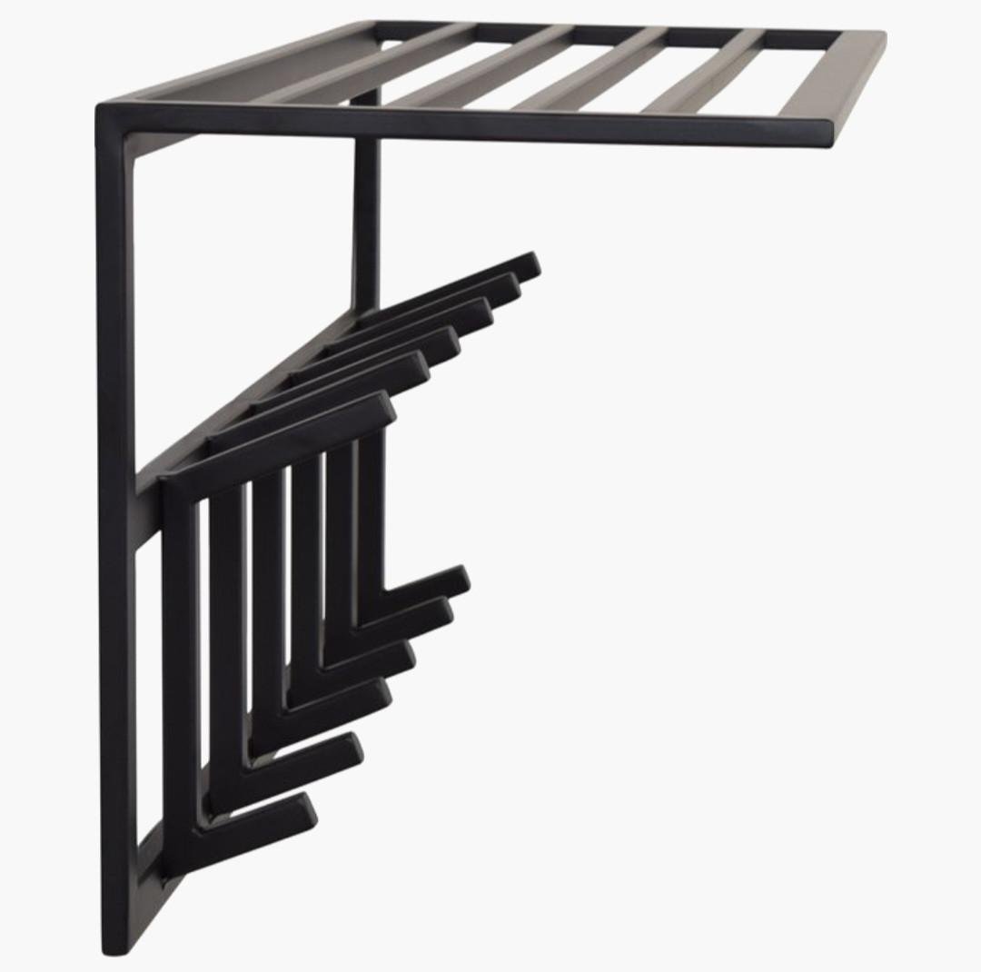 Te koop zwart metalen kapstok