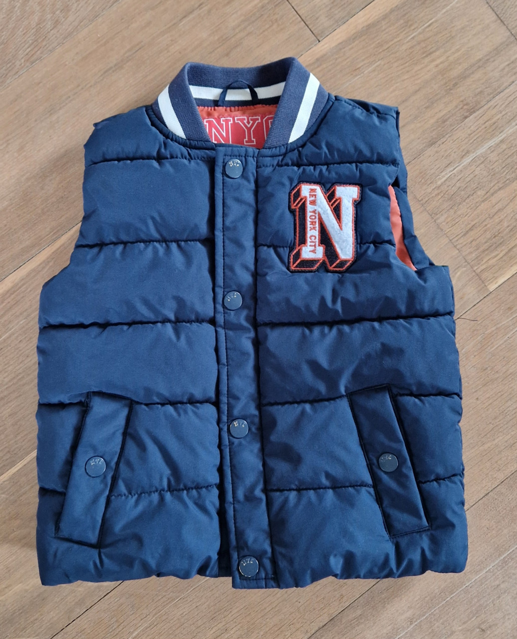 Jongens bodywarmer maat 92