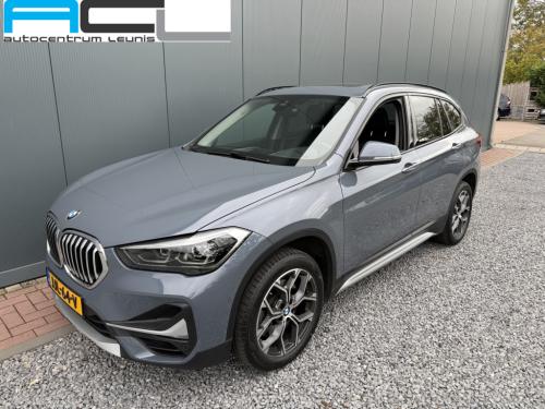 BMW X1 s-drive20i 192pk automaat high executive panoramadak