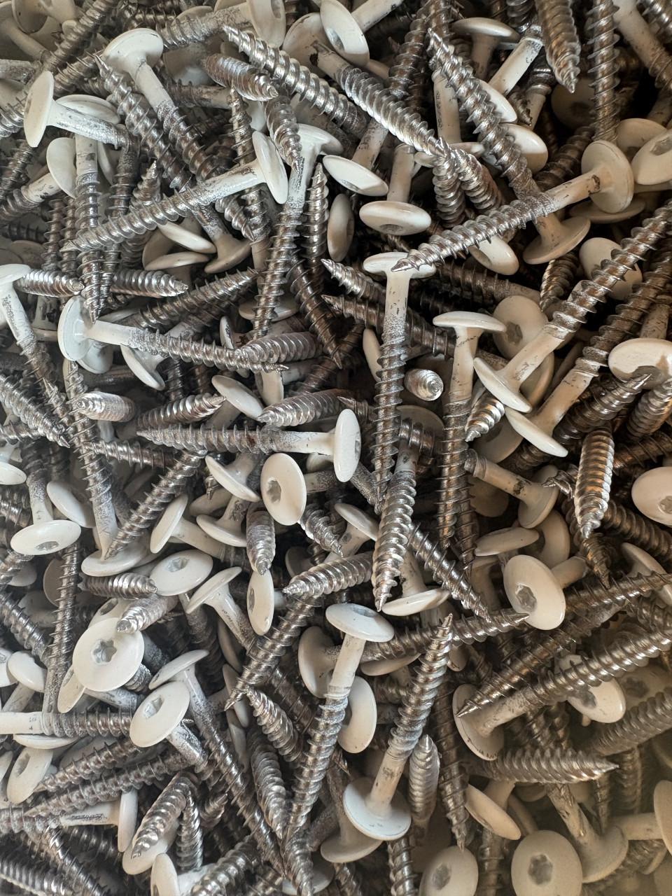 Nieuwe Trespa platen 305x130 6mm RAL 9010