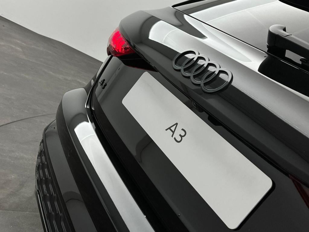 Audi A3 sportback s edition competition 45 tfsi e 200 kw / 272 pk sp