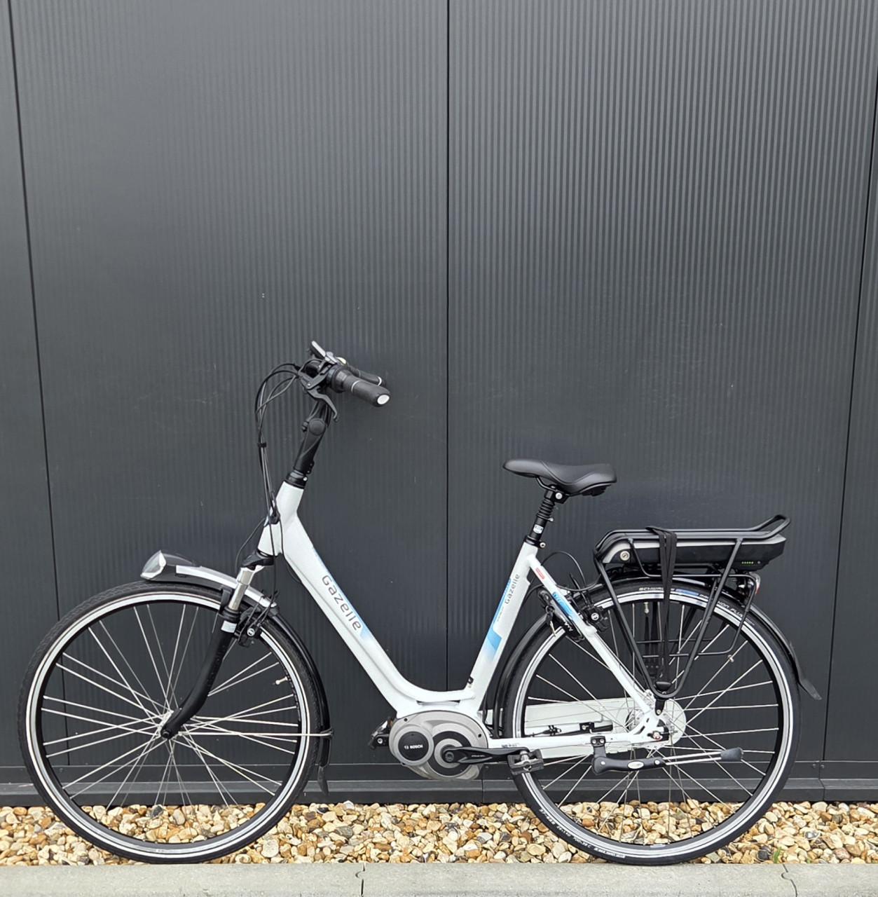Mooie Gazelle Orange C7+Bosch Active Line 400Wh 53cm