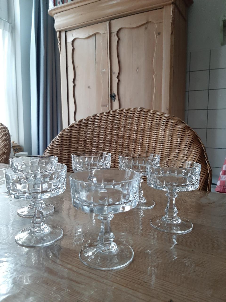 CRISTAL `D ARQUES , LONGCHAMP - 6 ADVOCAAT / LIKEUR GLAZEN - KRISTAL