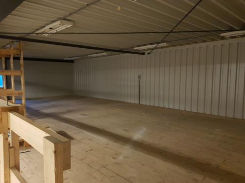 Te huur aangeboden 50m2 verdiepingsvloer